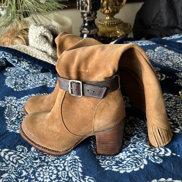 Freebird by Steven Holland 8 - Picture 1 of 9